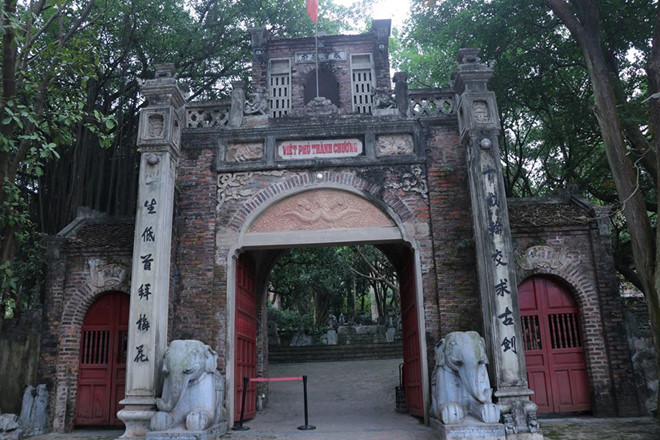 Những[-]ai[-]phải[-]chịu[-]tr&aacute;ch[-]nhiệm[-]việc[-]'xẻ[-]thịt'[-]đất[-]rừng[-]S&oacute;c[-]Sơn?